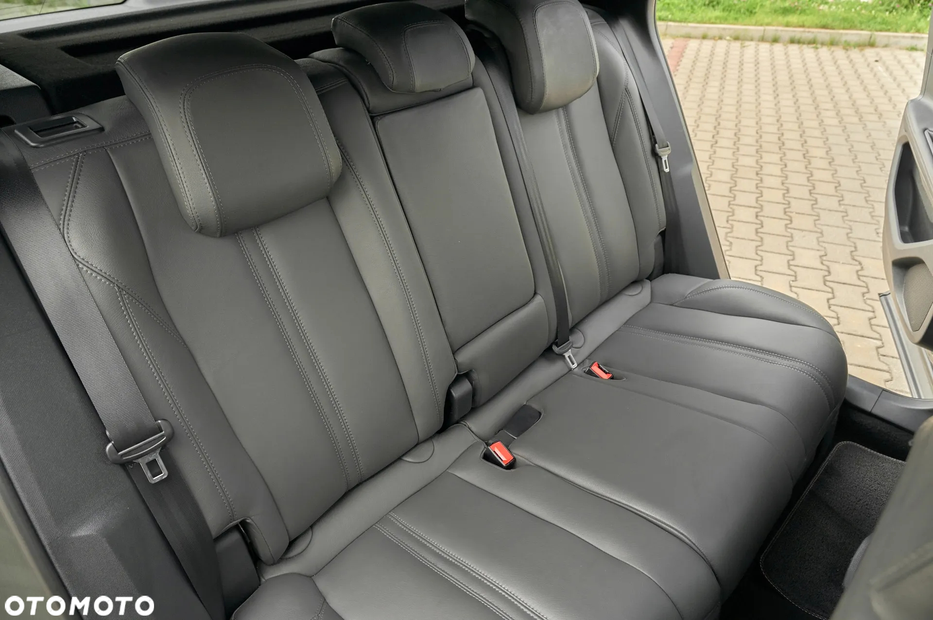 Peugeot 3008 2.0 BlueHDi Allure S&S - 26