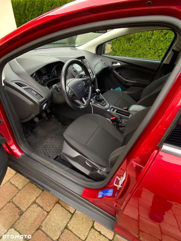 Ford Focus 1.6 SYNC Edition - 8