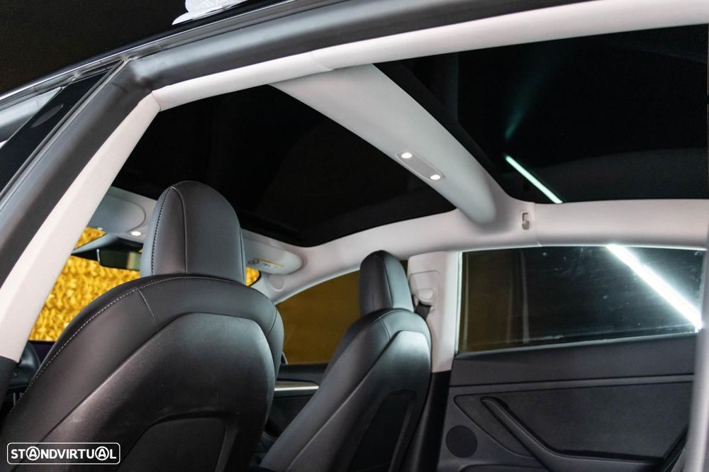 Tesla Model 3 - 34