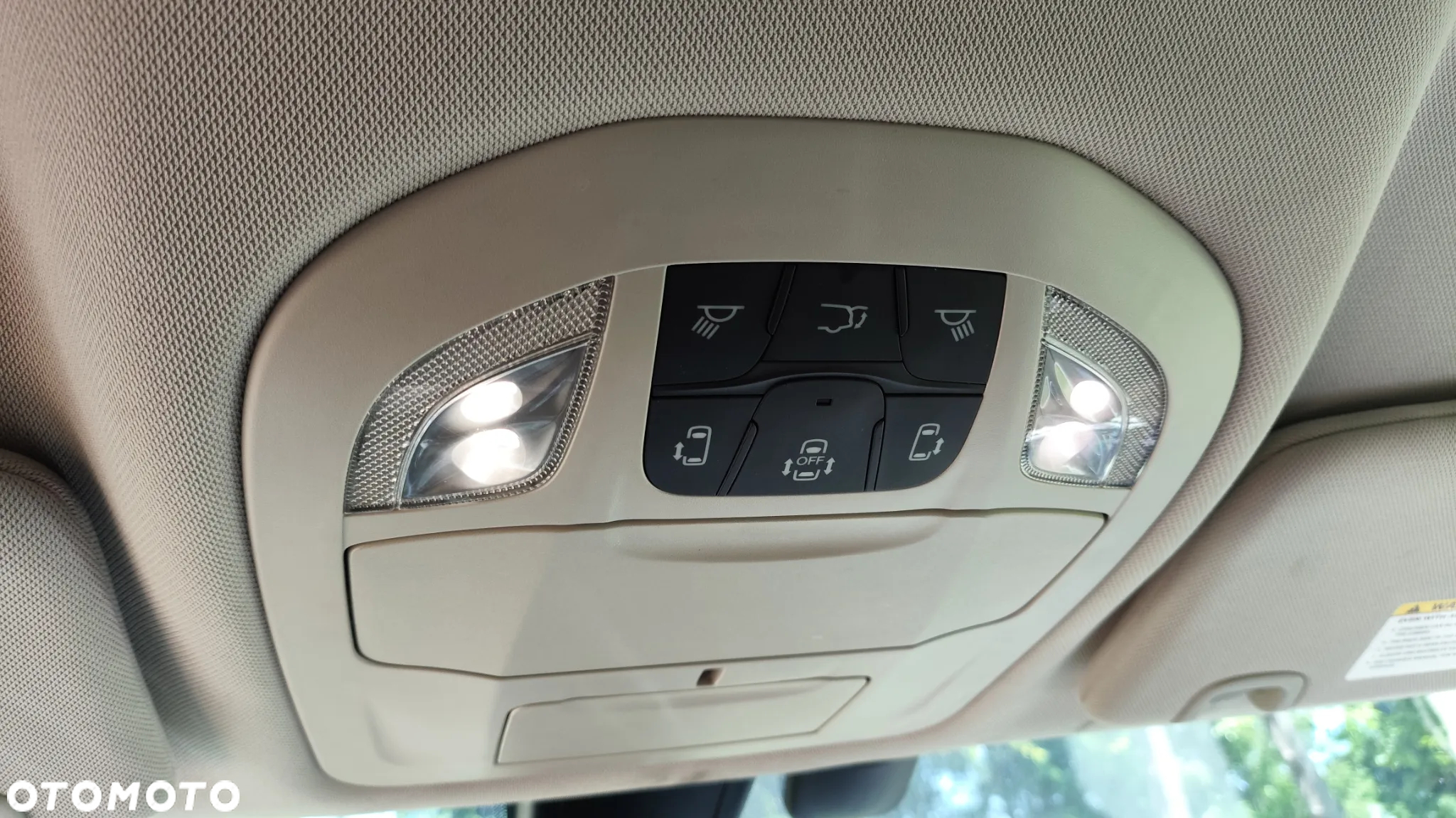 Chrysler Pacifica - 24