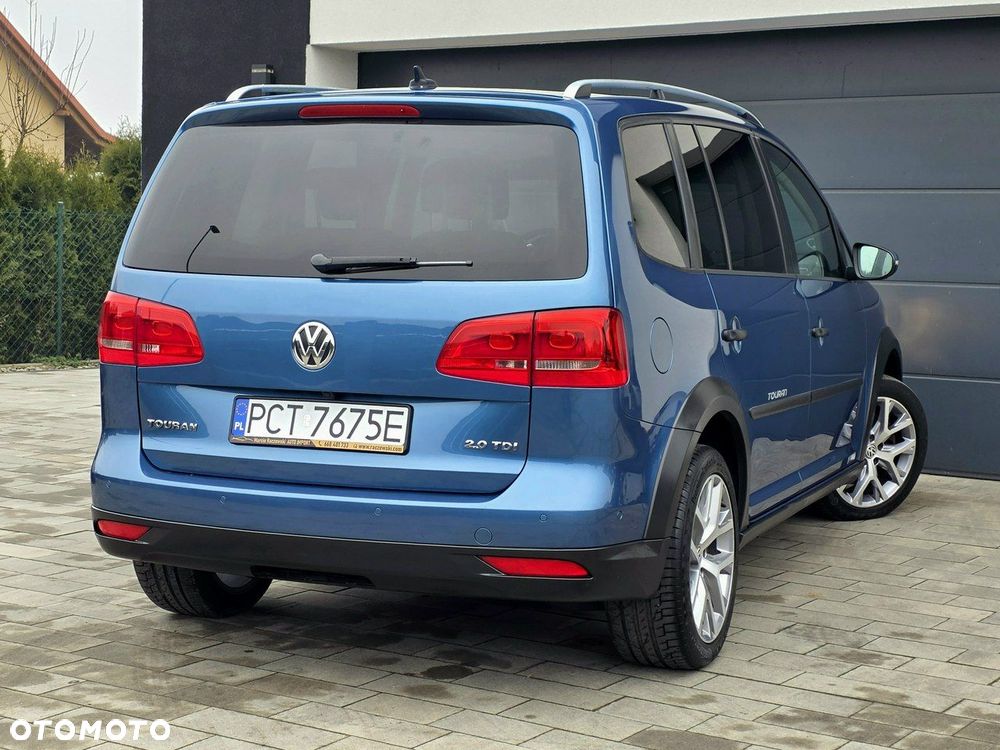 Volkswagen Touran 2.0 TDI DPF DSG Cross - 4