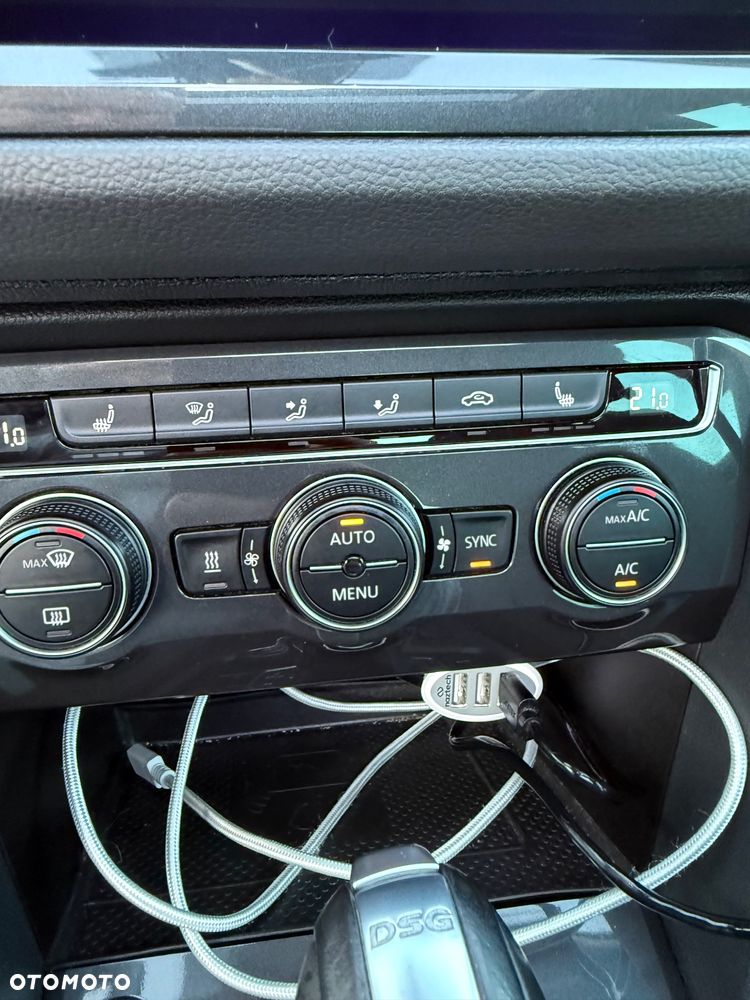 Volkswagen Tiguan 2.0 TDI SCR 4MOTION (BlueMotion Techn.) DSG Highline - 33