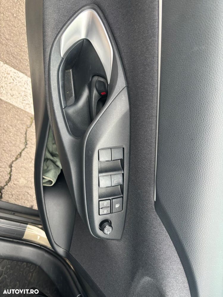 Toyota Yaris Cross 1.5 VVT-i HSD 4x2 Dynamic - 14