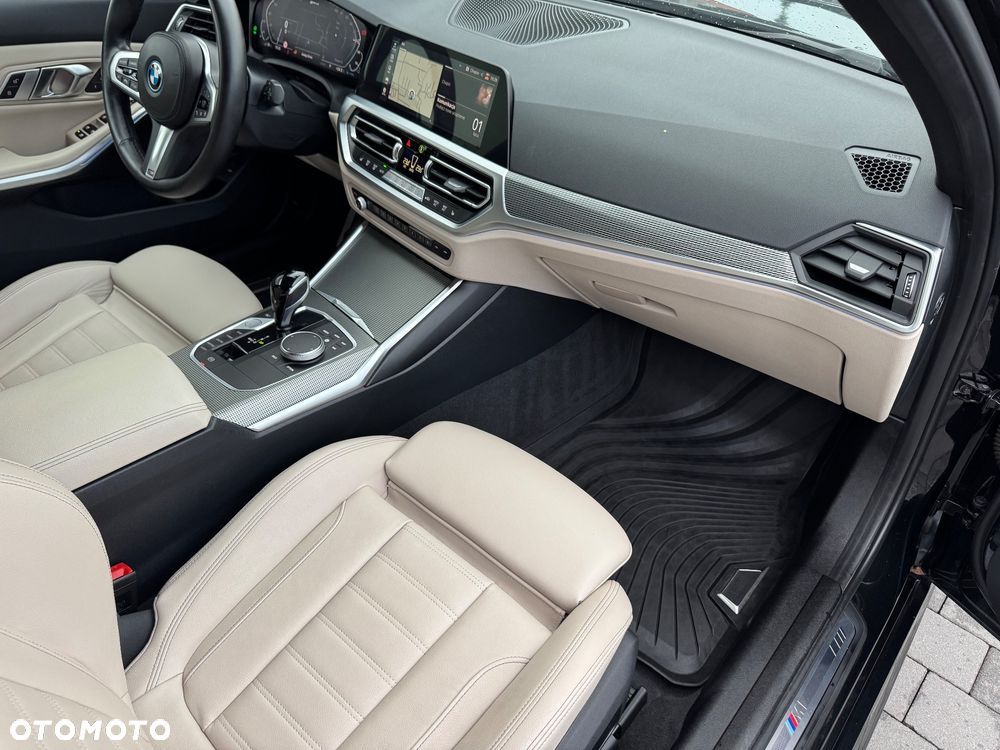 BMW Seria 3 330e PHEV M Sport Edition sport - 25