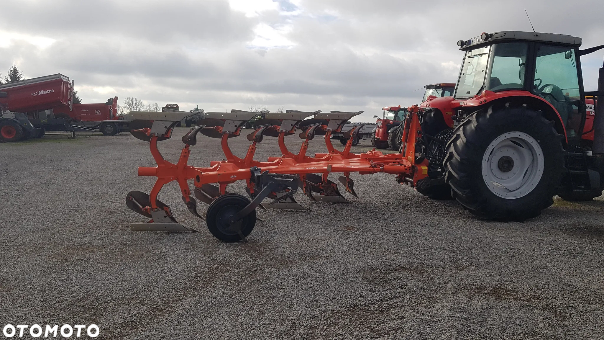 Kuhn VariMaster 121 4 skibowy Non STOP - 31
