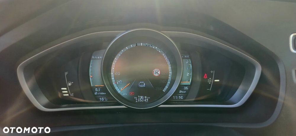 Volvo V40 D2 Summum - 16