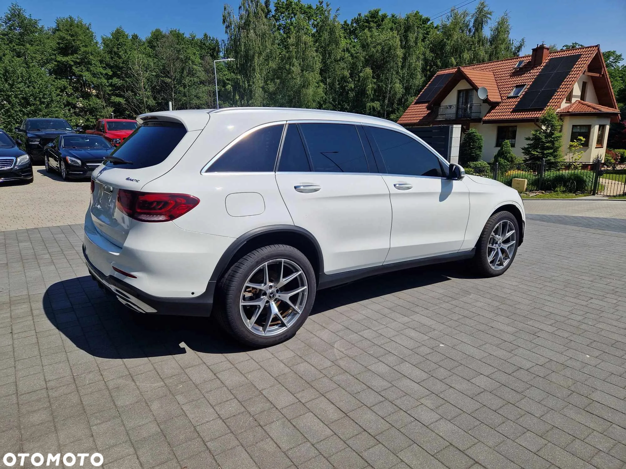 Mercedes-Benz GLC 300 4Matic 9G-TRONIC AMG Line Plus - 15