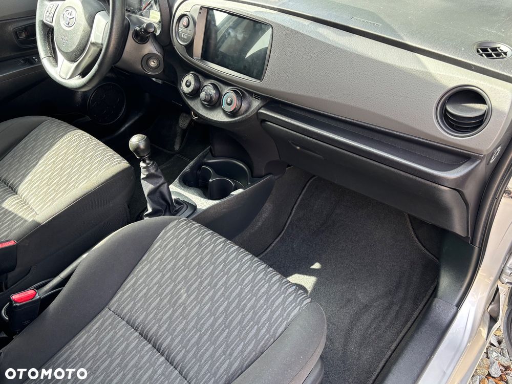 Toyota Yaris 1.4 D-4D Comfort - 30
