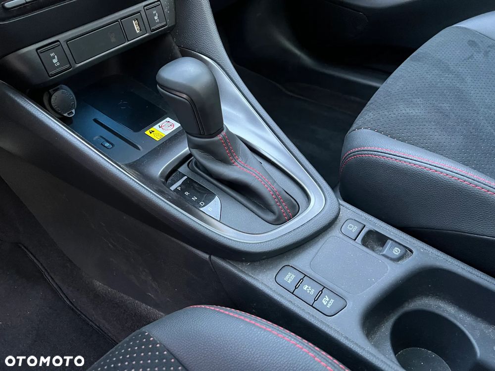 Toyota Yaris Hybrid 1.5 VVT-i GR SPORT - 21