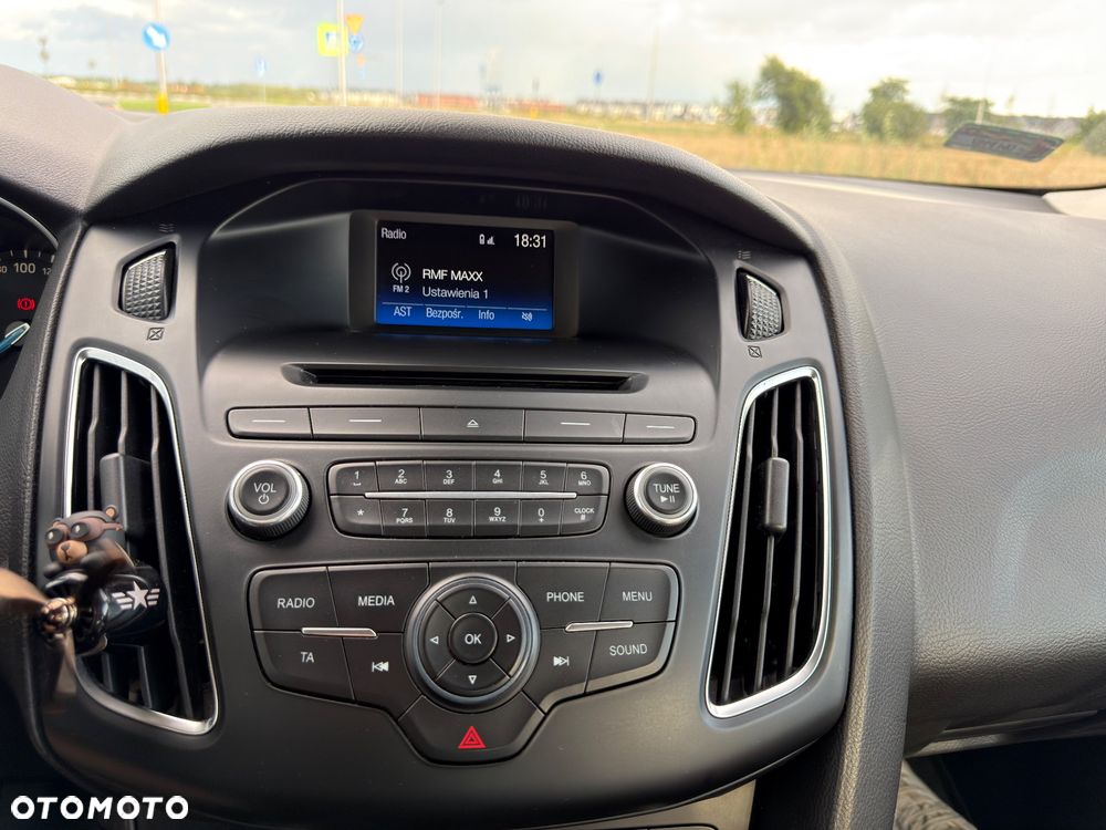 Ford Focus 1.5 TDCi SYNC Edition - 12