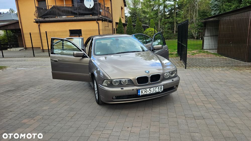 BMW Seria 5 - 35