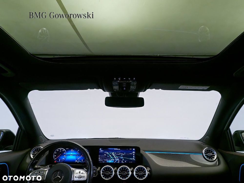 Mercedes-Benz GLA - 15