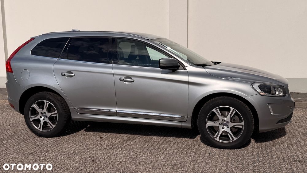 Volvo XC 60 D4 Geartronic Summum - 3