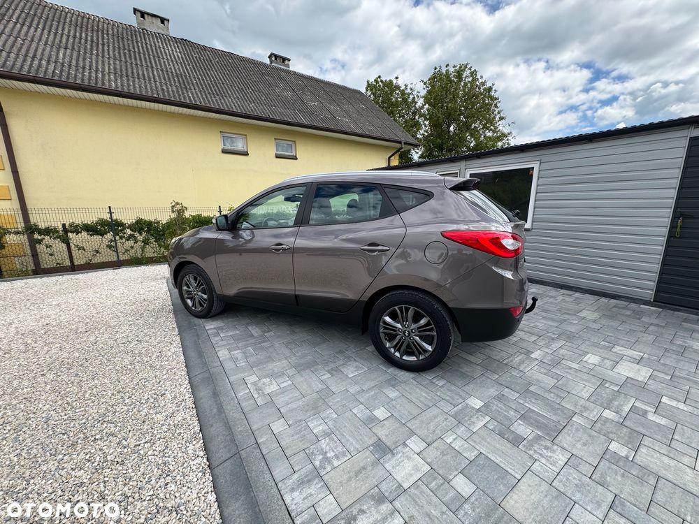 Hyundai ix35 1.6 2WD Fifa World Cup Edition - 10