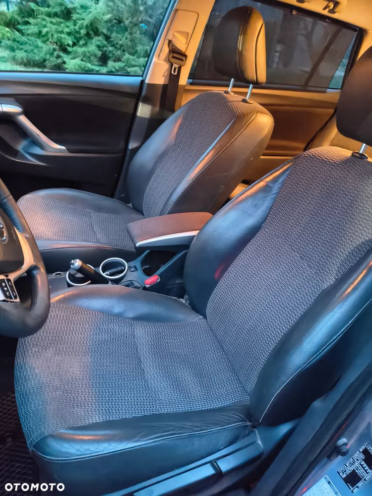 Toyota Verso 1.8 Prestige EU5 MS - 15