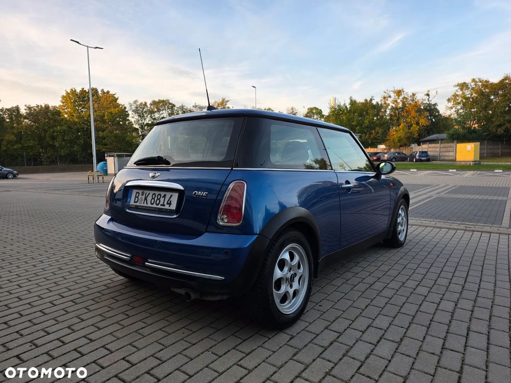 MINI ONE - 8