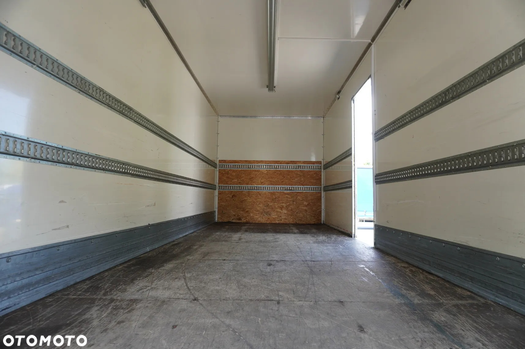 Mercedes-Benz Atego 1318 E6 / kontener 20 palet / winda / 90 tys.km !!! - 8