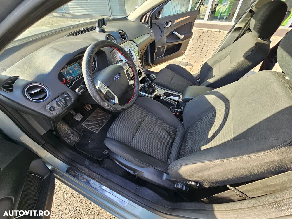 Ford Mondeo - 13
