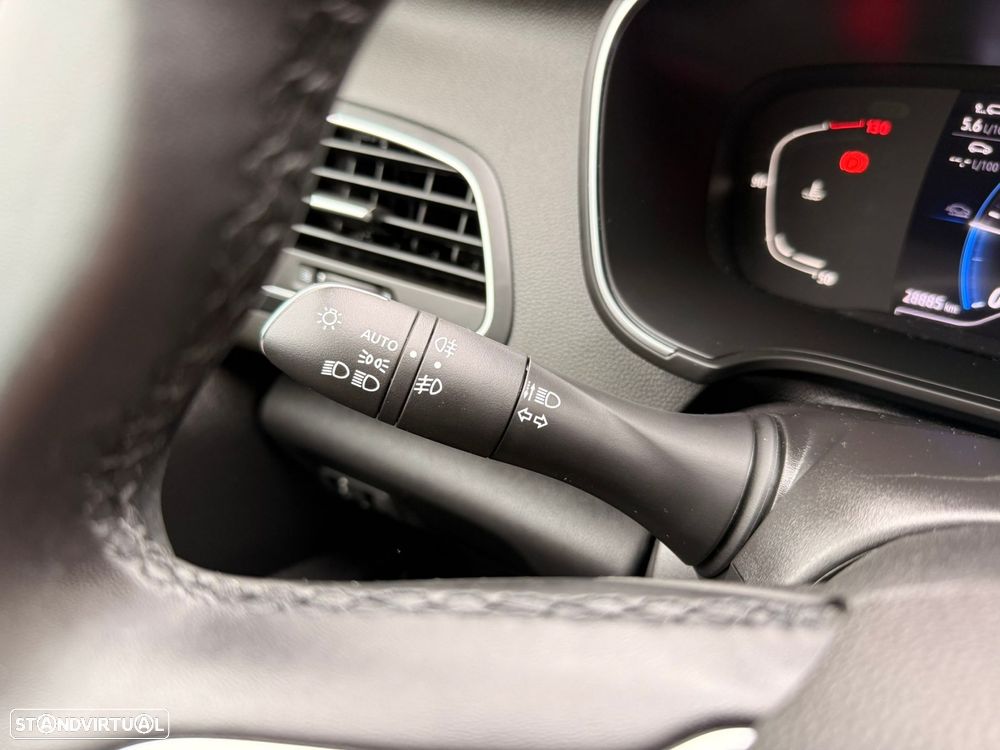 Renault Mégane Sport Tourer 1.5 Blue dCi Equilibre EDC - 25