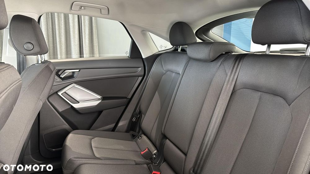 Audi Q3 35 TFSI mHEV S tronic - 17