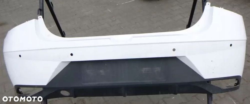 Hyundai i20 Zderzak Tył 86611-Q0000 - 1