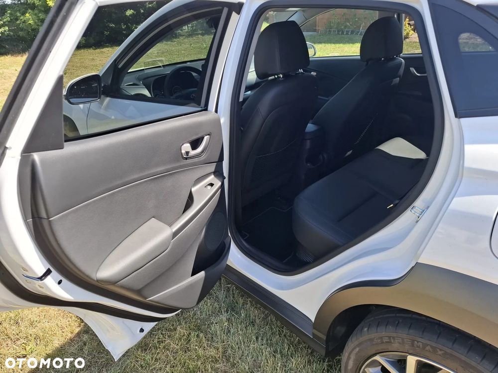 Hyundai Kona - 13