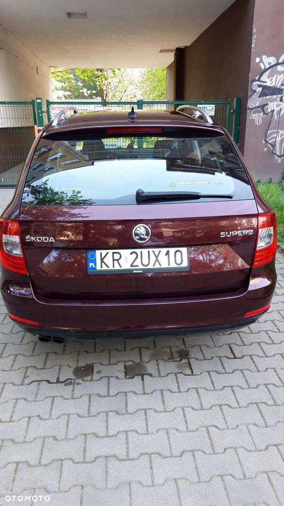 Skoda Superb 2.0 TDI Ambition - 2