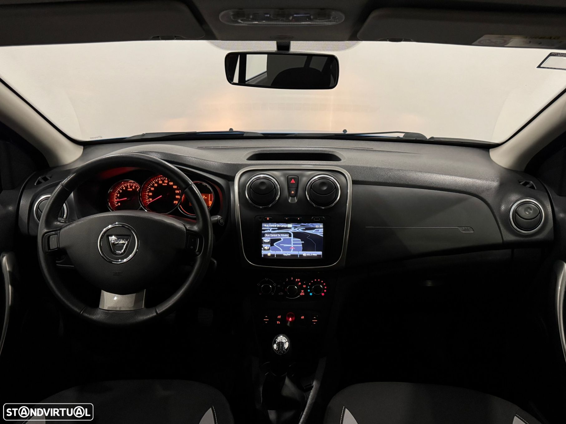 Dacia Sandero 0.9 TCe Stepway - 36