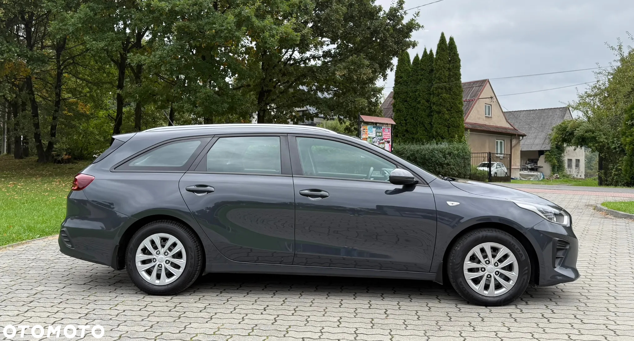 Kia Ceed 1.6 CRDi SCR M - 4