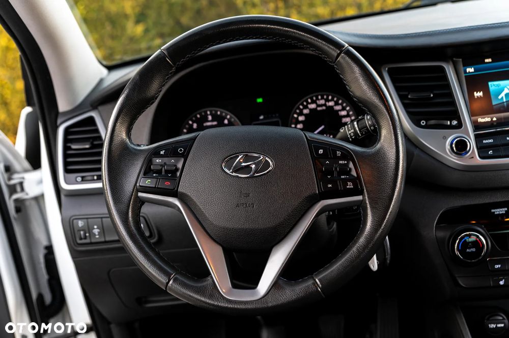 Hyundai Tucson blue 1.7 CRDi 2WD Style - 24