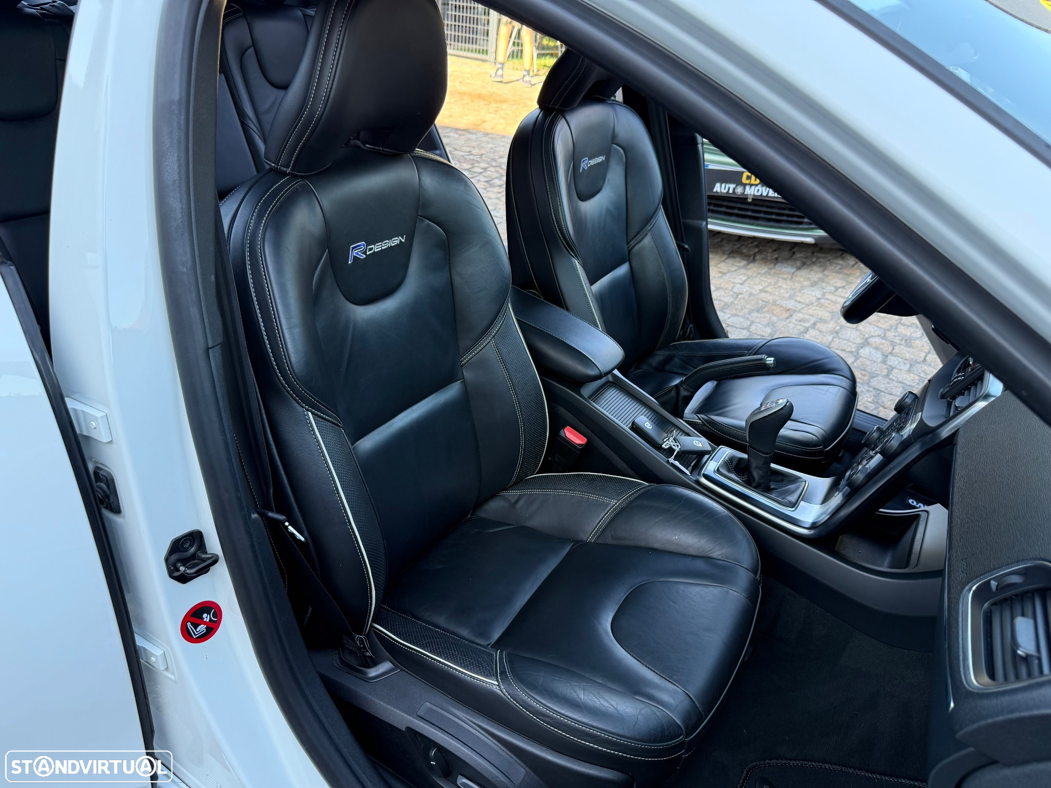 Volvo V40 1.6 D2 R-Design - 50