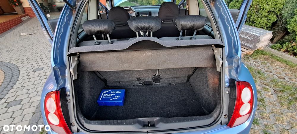 Nissan Micra - 4