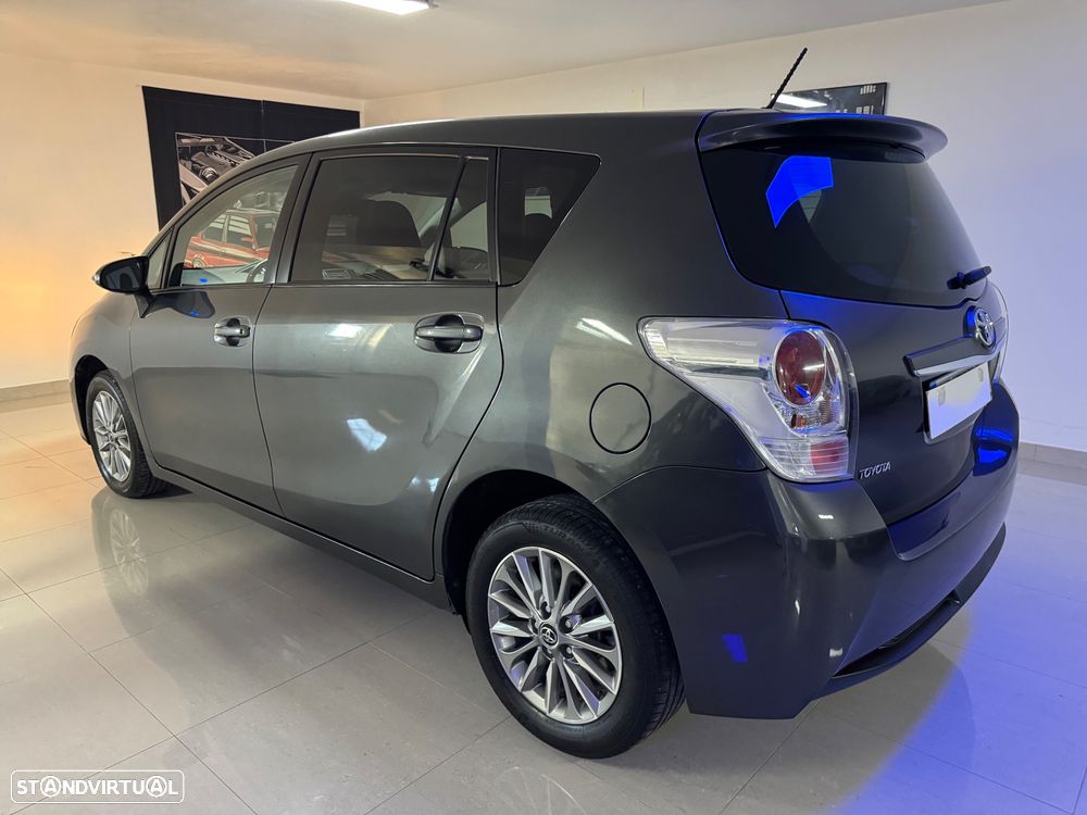 Toyota Verso 1.6 D-4D Exclusive - 40