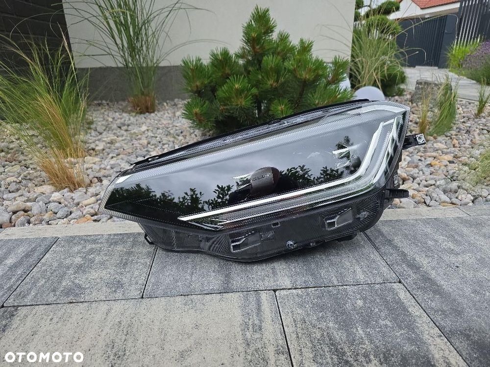 VW TAIGO 2G7 Lampa lewa przód Full Led Matrix IQ Light 2G7941035C - 1