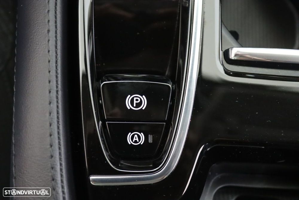 Volvo V60 2.0 T6 AWD TE Core - 33