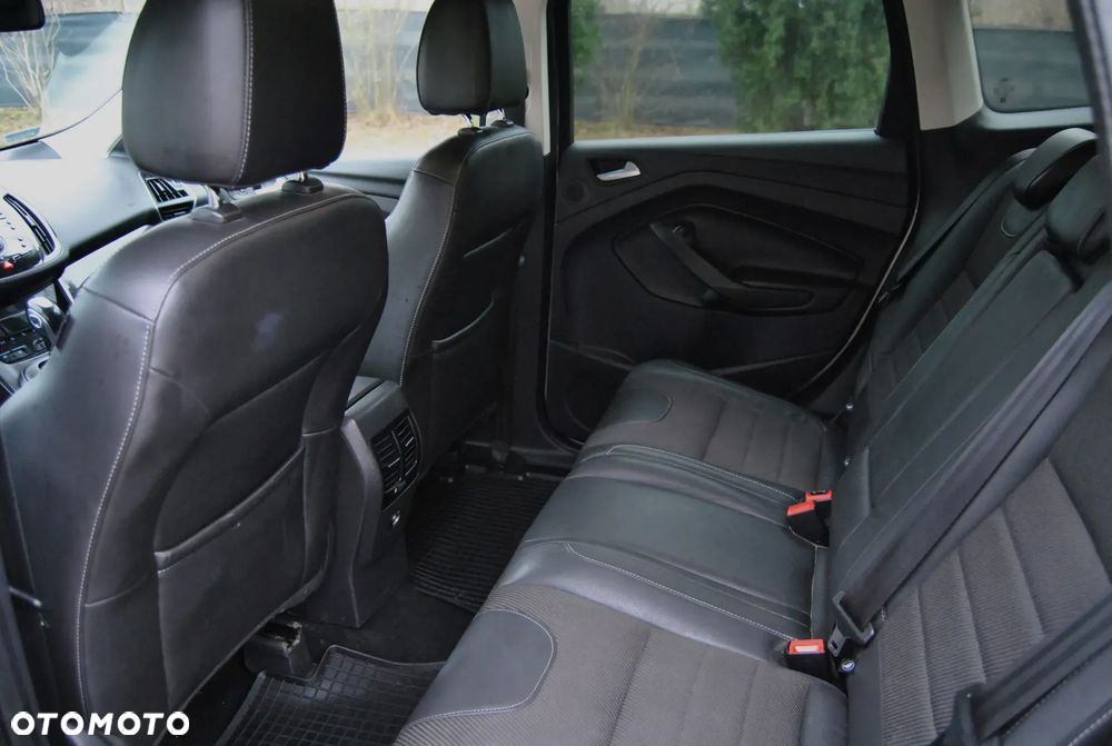 Ford Kuga 2.0 TDCi 4x4 Titanium - 6