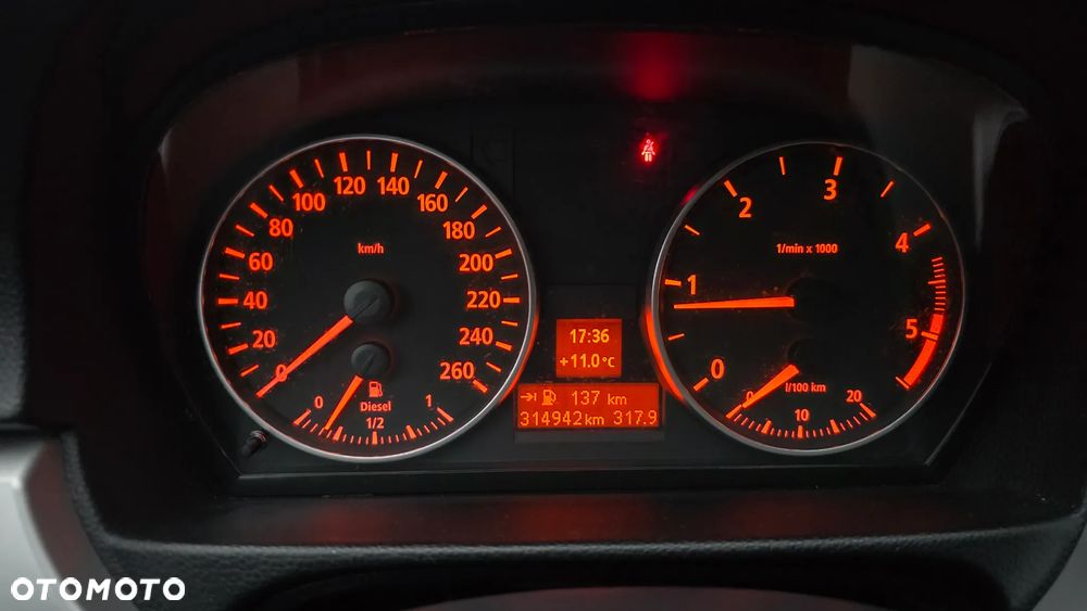 BMW Seria 3 320d - 11