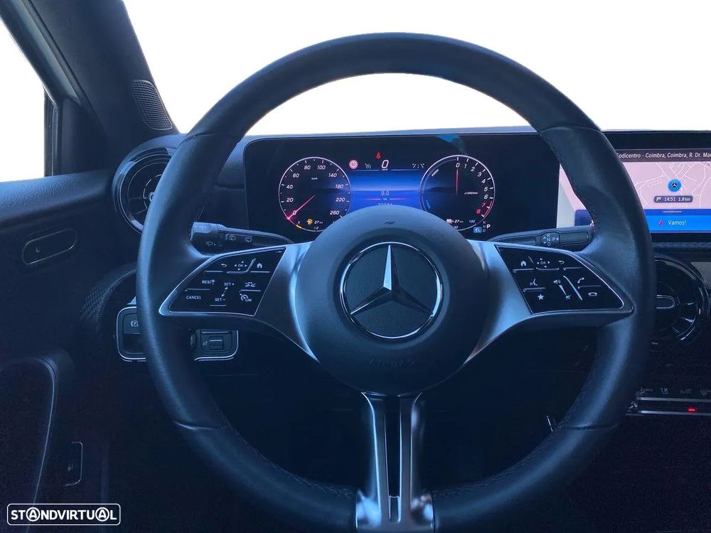 Mercedes-Benz A 250 e - 13