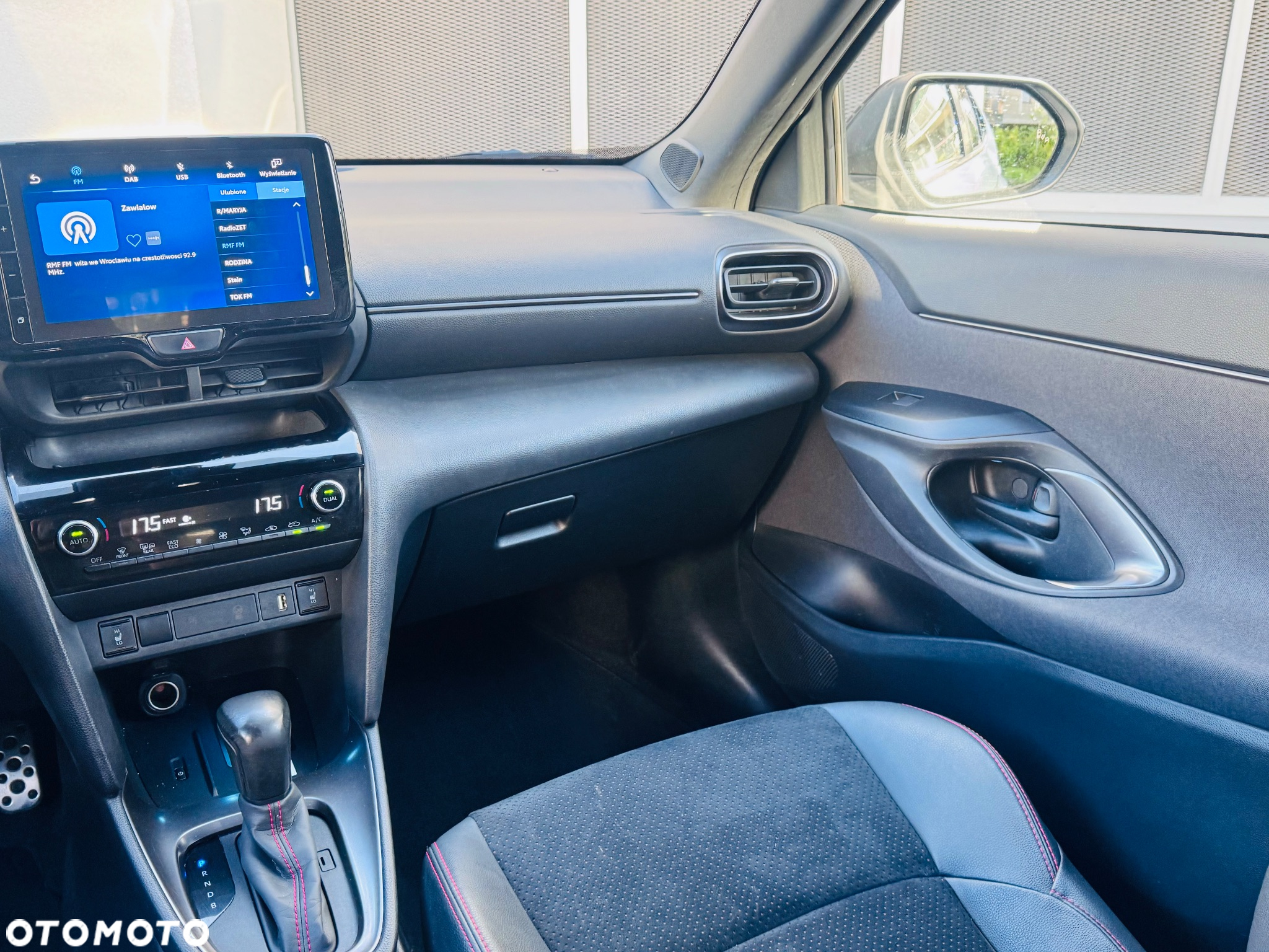 Toyota Yaris Cross Hybrid 1.5 GR Sport - 25