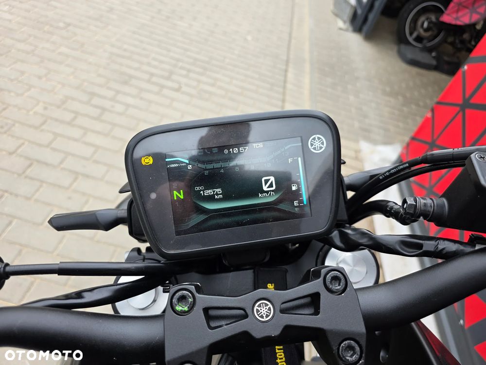 Yamaha MT - 17