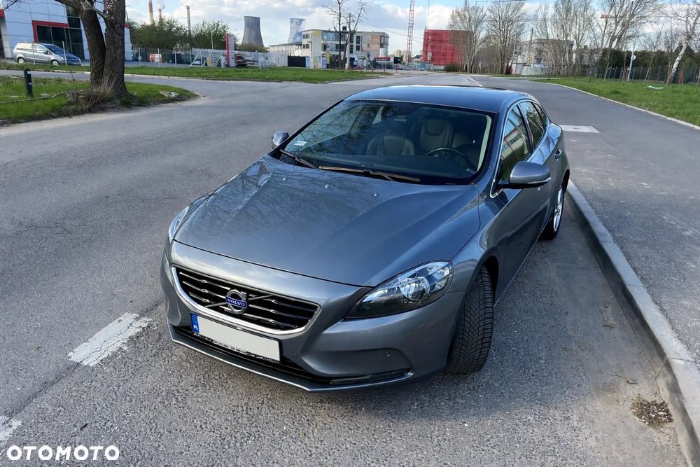 Volvo V40 D4 Summum - 1