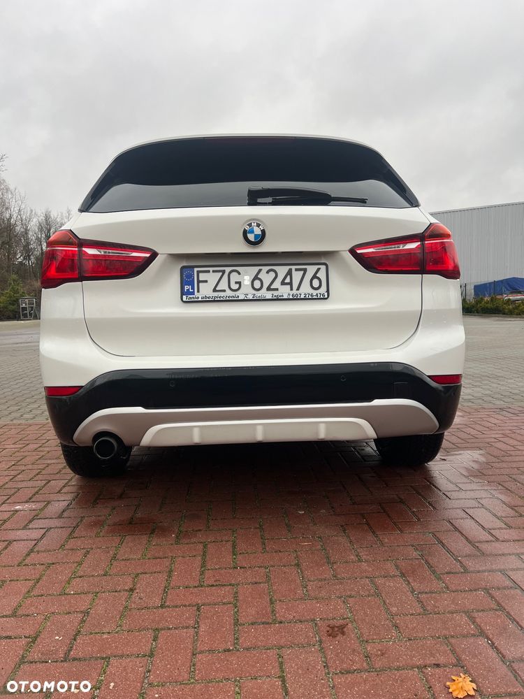 BMW X1 sDrive18d - 8