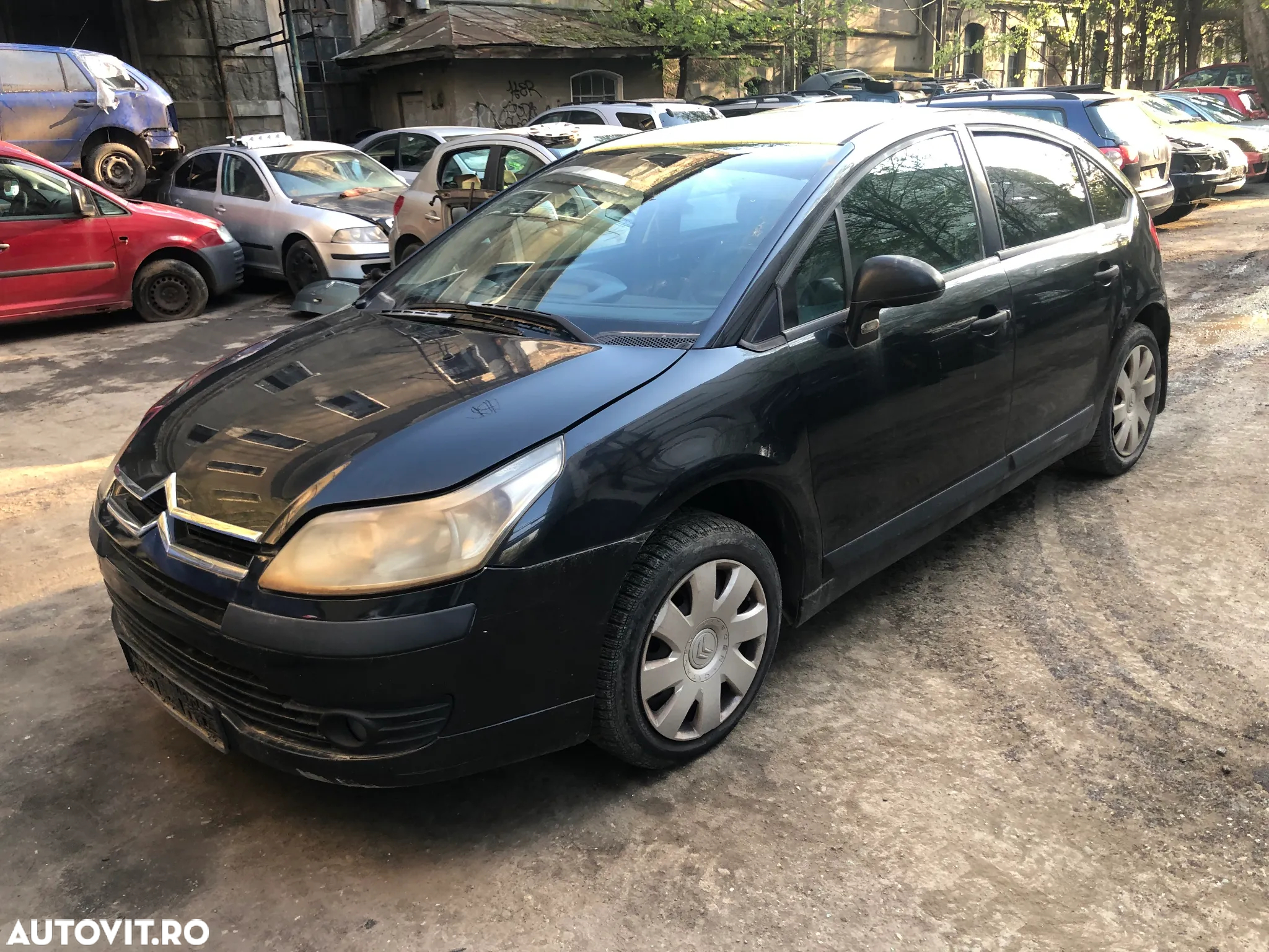 Dezmembrez Citroen C4 negru 2006 - 8