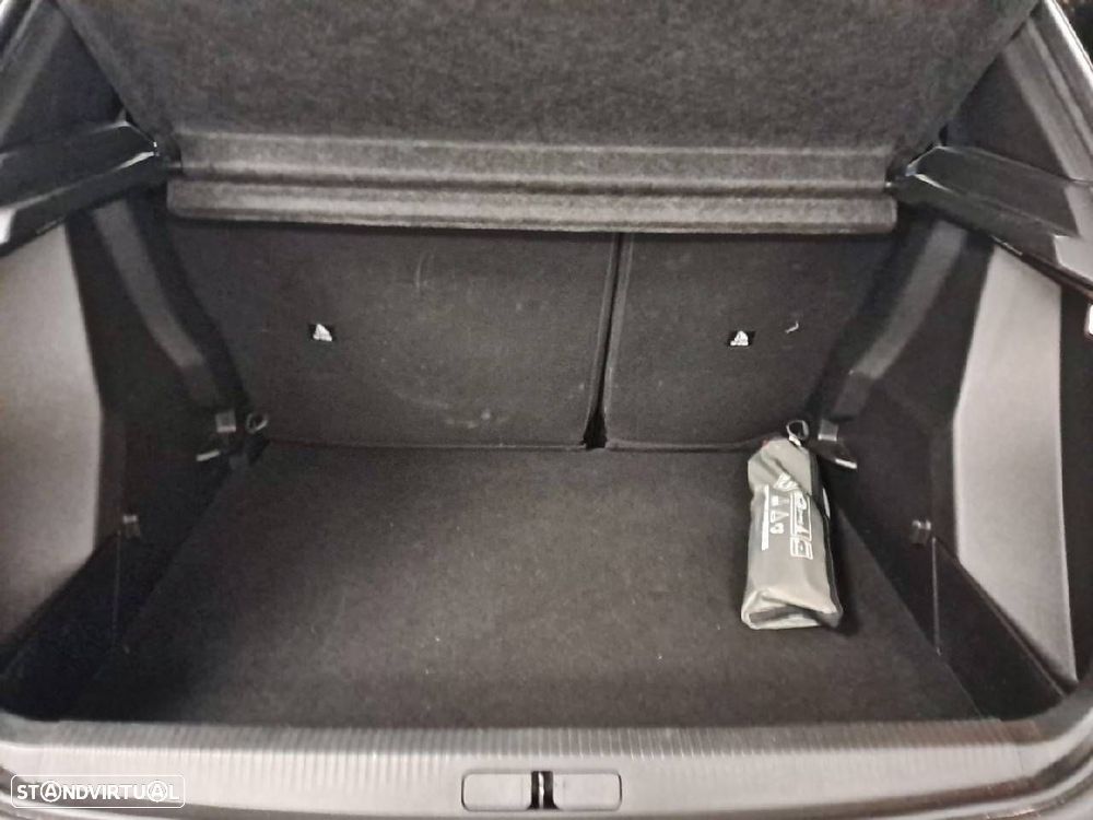 Peugeot 2008 1.2 PureTech Style - 6