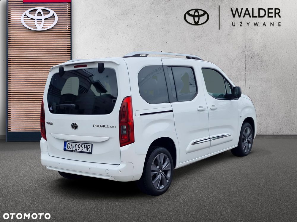 Toyota Proace City Verso 1.2 D-4T Family - 3