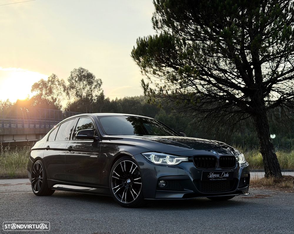 BMW 330 e iPerformance Pack M - 2