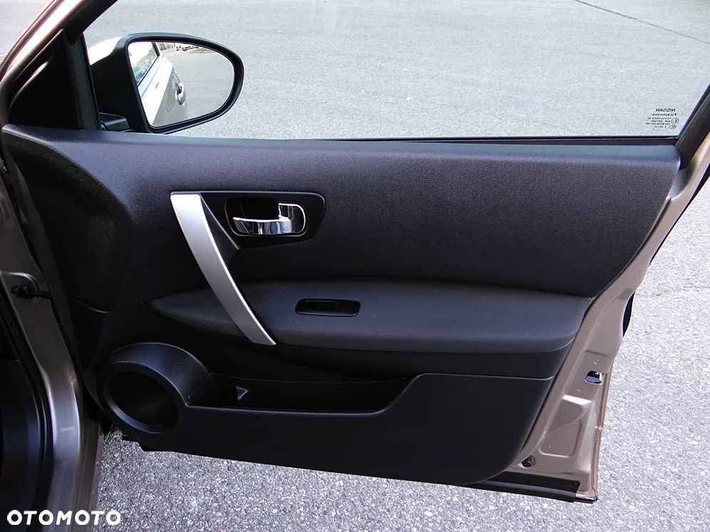 Nissan Qashqai 1.6 visia - 27