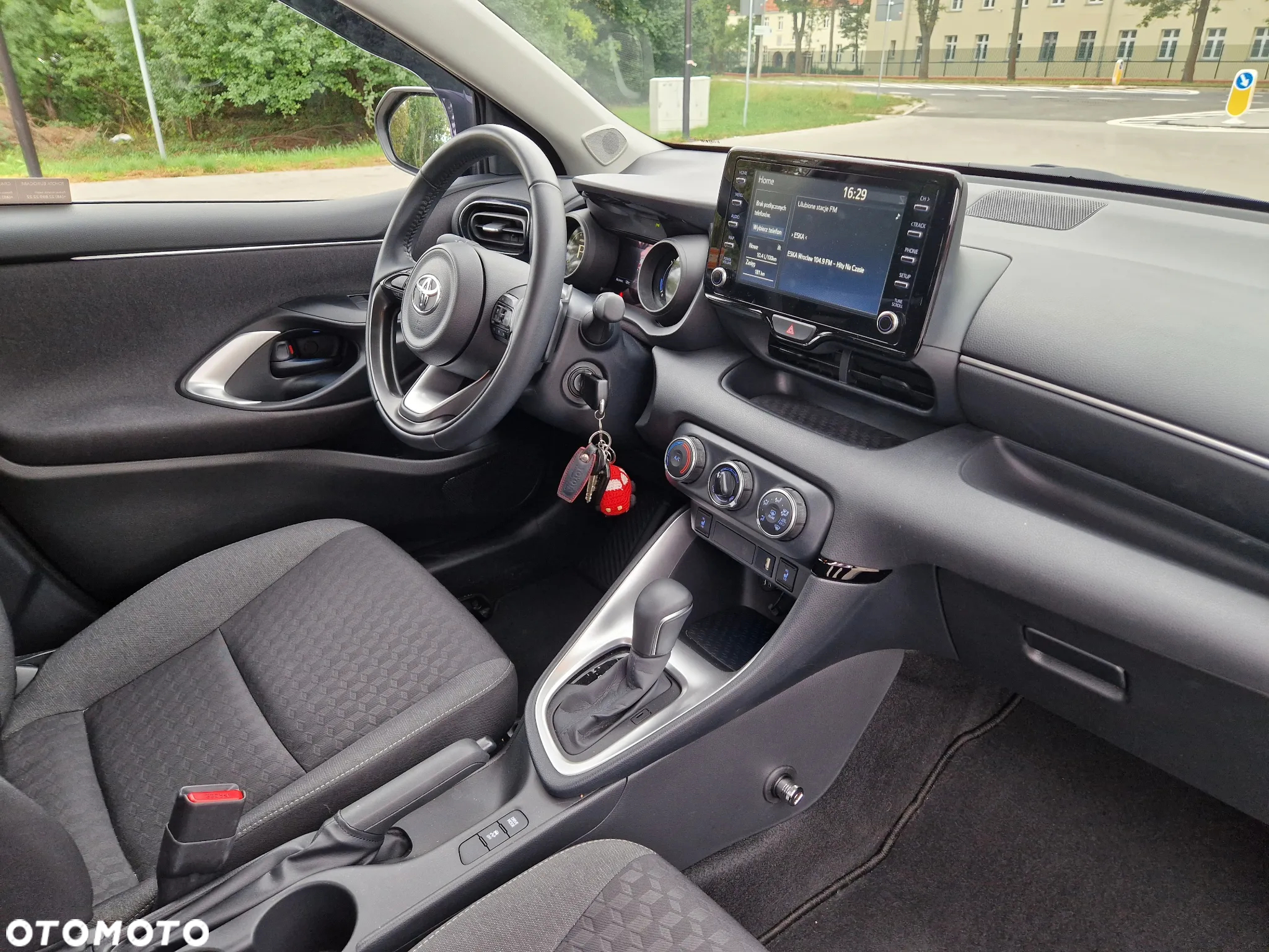 Toyota Yaris - 12