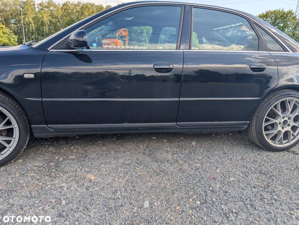 Audi A4 Limousine 2.4 - 18