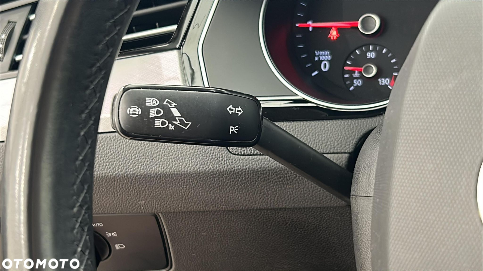 Volkswagen Passat - 25